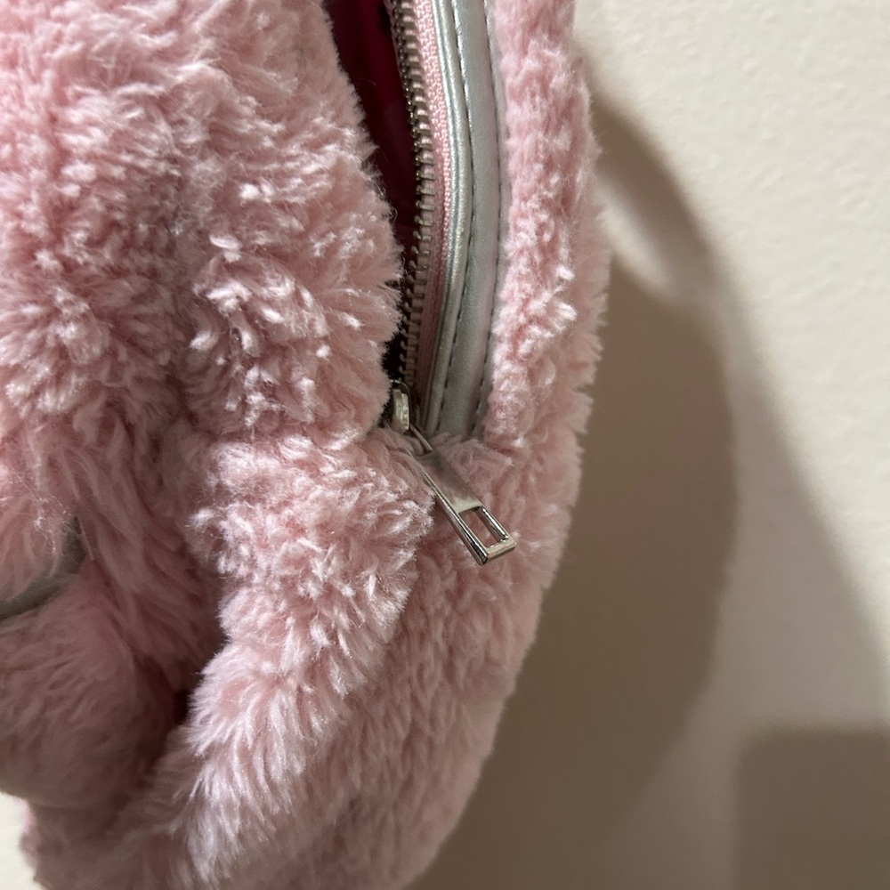 PLAYBOY Pink Furry Backpack Small, zip up, flaws, vintage Y2K - Picture 10 of 11